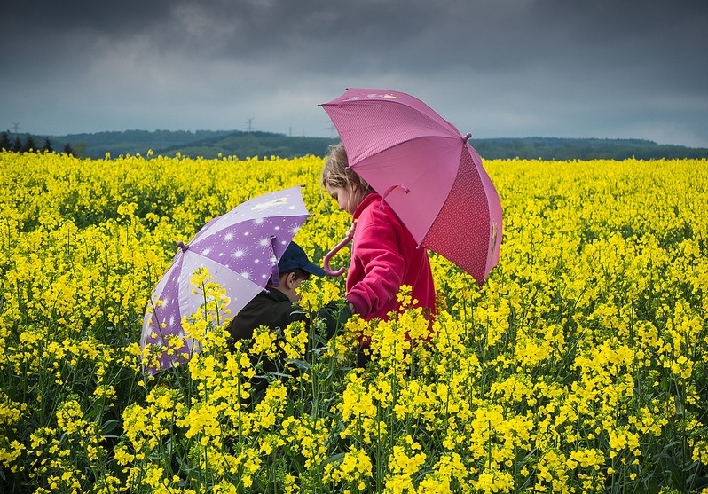 It started to rain. It is going to Rain. It s going to be Rain. Is it going to Rain tomorrow. Is it going to Rain перевод.